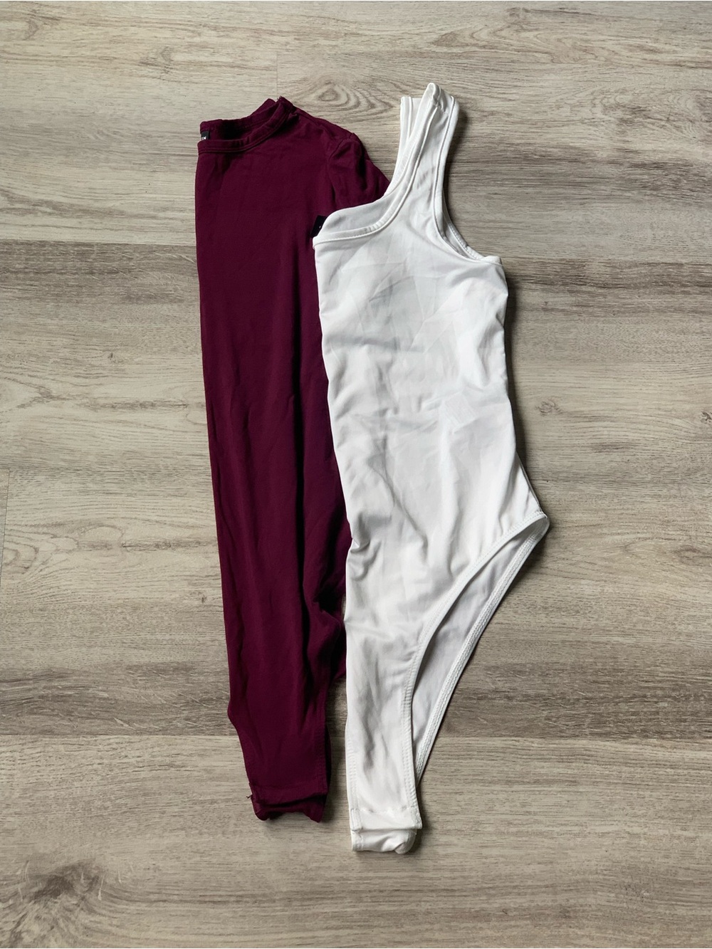 ✨New! Bundle of 2 SHEIN Bodysuits  White & purple /wine color XS & S petite